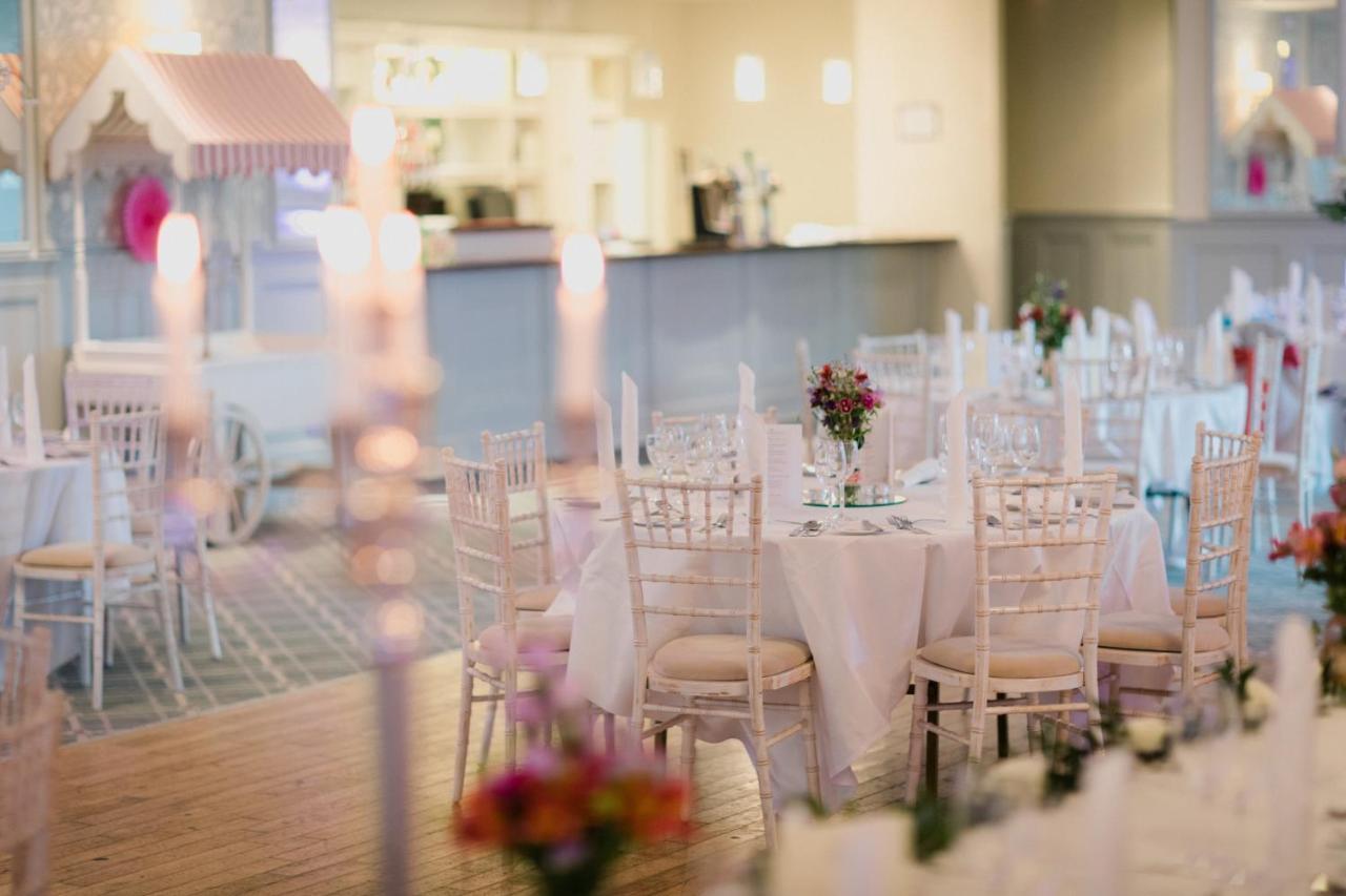 The Abbeyleix Manor Hotel エクステリア 写真